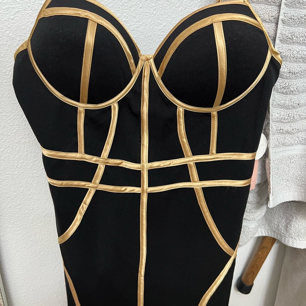 NEW BLACK MINI DRESS